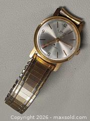 MaxSold Auction: Vintage Lamar Gold Plated Deluxe Antimagnetic Wrist Watch Working  - Toronto (Ontario, Canada) PARTNER MANAGED Reseller Online Auction - Queen Street West