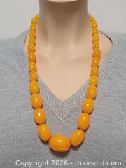 MaxSold Auction: Vintage Large 30mm Bakelite Beads Necklace  - Toronto (Ontario, Canada) PARTNER MANAGED Reseller Online Auction - Queen Street West