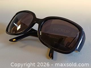 MaxSold Auction: Vintage Max Mara Sunglasses MM 1031/S - Toronto (Ontario, Canada) PARTNER MANAGED Reseller Online Auction - Queen Street West