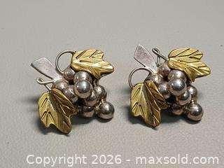 MaxSold Auction: Vintage Mexico Taxco 925 Silver & Brass Grapes Cluster Earrings  - Toronto (Ontario, Canada) PARTNER MANAGED Reseller Online Auction - Queen Street West