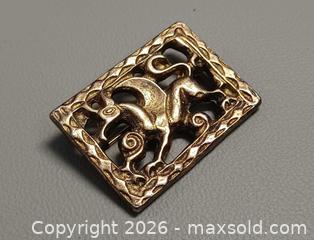 MaxSold Auction: Vintage MMA Metropolitan Museum of Art Gold Tone Avar Winged Horse Pegasus Brooch - Toronto (Ontario, Canada) PARTNER MANAGED Reseller Online Auction - Queen Street West