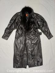 MaxSold Auction: Vintage Sharp Fashion 90s Women's Fur Collar Leather Trench Coat Size M  - Toronto (Ontario, Canada) PARTNER MANAGED Reseller Online Auction - Queen Street West
