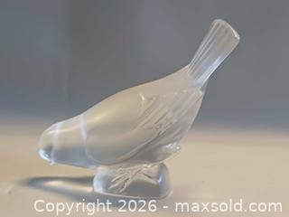 MaxSold Auction: Vintage Signed LALIQUE France Crystal Sparrow Bird Figurine  - Toronto (Ontario, Canada) PARTNER MANAGED Reseller Online Auction - Queen Street West
