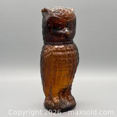 MaxSold Auction: Amber Glass Figural Owl Decanter with Cork Stopper - Ottawa (Ontario, Canada) SELLER MANAGED Downsizing Online Auction - Valley Stream Drive (CONDO)