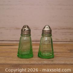 MaxSold Auction: Vintage Hazel Atlas Green Uranium Glass Salt & Pepper Shakers, Pair - Ottawa (Ontario, Canada) SELLER MANAGED Downsizing Online Auction - Valley Stream Drive (CONDO)