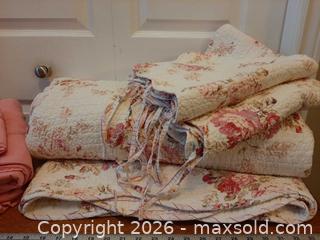 MaxSold Auction: Greenland Home Fashions Antique Rose 100% cotton quilt set and a set of pink sheets  - London (Ontario, Canada) PARTNER MANAGED Downsizing Online Auction - Seymour Crescent