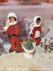 MaxSold Auction: Christmas Decor & Wreath  - Greater Sudbury (Ontario, Canada) PARTNER MANAGED Estate Sale Online Auction -  Pebble Hill Place