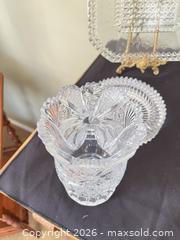 MaxSold Auction: Glass and Crystal Lot - 19 pieces  - Greater Sudbury (Ontario, Canada) PARTNER MANAGED Estate Sale Online Auction -  Pebble Hill Place