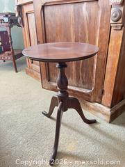 MaxSold Auction: Mahogany Tripod Pedestal Side Table, Queen Anne–Style - Greater Sudbury (Ontario, Canada) PARTNER MANAGED Estate Sale Online Auction -  Pebble Hill Place