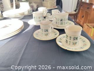 MaxSold Auction: Royal Doulton Fine Bone China Tea & Serving Set, Green Floral Square - Greater Sudbury (Ontario, Canada) PARTNER MANAGED Estate Sale Online Auction -  Pebble Hill Place
