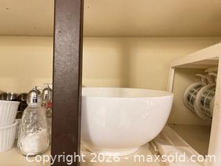 MaxSold Auction: White Ramekins / white Bowl / mugs  - Greater Sudbury (Ontario, Canada) PARTNER MANAGED Estate Sale Online Auction -  Pebble Hill Place