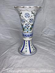 MaxSold Auction: Blue and White Porcelain/Ceramic Lot, 5 Pieces - Hamilton (Ontario, Canada) SELLER MANAGED Estate Sale Online Auction - Barton Street East,