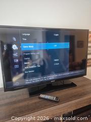 MaxSold Auction: Samsung 40" TV UN40EH5000F (UN40EH5000) - Hamilton (Ontario, Canada) SELLER MANAGED Estate Sale Online Auction - Barton Street East