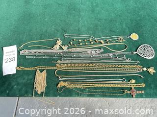 MaxSold Auction: Necklace Lot Mixed Metals  - Livermore (California, USA) SELLER MANAGED Estate Sale Online Auction - Hansen Road