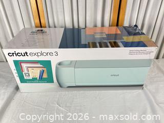 MaxSold Auction: Cricut Explore 3 Smart Cutting Machine — Mint / Light Aqua - Campbell (California, USA) PARTNER MANAGED Estate Sale Online Auction -  Dell Avenue