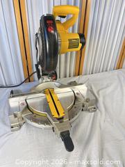MaxSold Auction: DEWALT DW713 10" (254mm) Compound Miter Saw Tested - Campbell (California, USA) PARTNER MANAGED Estate Sale Online Auction -  Dell Avenue