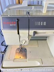 MaxSold Auction: Singer Merritt 8220C Mechanical Portable Sewing Machine - Campbell (California, USA) PARTNER MANAGED Estate Sale Online Auction -  Dell Avenue
