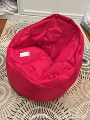 MaxSold Auction: Bean Bag Chair  - Kingston (Ontario, Canada) PARTNER MANAGED Downsizing Online Auction - Buckingham Crt