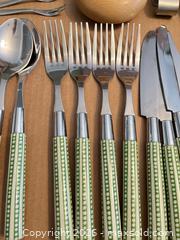 MaxSold Auction: Cutlery  - Kingston (Ontario, Canada) PARTNER MANAGED Downsizing Online Auction - Buckingham Court