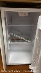 MaxSold Auction: Mini Bar Fridge - Kingston (Ontario, Canada) PARTNER MANAGED Downsizing Online Auction - Buckingham Court