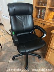 MaxSold Auction: Office Chair - Kingston (Ontario, Canada) PARTNER MANAGED Downsizing Online Auction - Buckingham Court