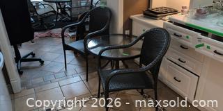 MaxSold Auction: Patio Chairs and Table - Kingston (Ontario, Canada) PARTNER MANAGED Downsizing Online Auction - Buckingham Court