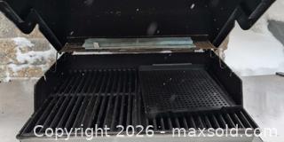 MaxSold Auction: Weber Propane BBQ - Kingston (Ontario, Canada) PARTNER MANAGED Downsizing Online Auction - Buckingham Court