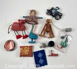 MaxSold Auction: A LOT OF MISCELLANEOUS FIGURES - Toronto (Ontario, Canada) PARTNER MANAGED Moving Online Auction - Brunswick Avenue