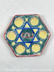 MaxSold Auction: A LOT OF TWO PASSOVER SEDER PLATES - Toronto (Ontario, Canada) PARTNER MANAGED Moving Online Auction - Brunswick Avenue