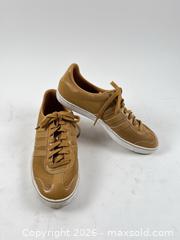 MaxSold Auction: ADIDAS SAMOA VULC MESA MEN'S SIZE 11 - Toronto (Ontario, Canada) PARTNER MANAGED Moving Online Auction - Brunswick Avenue