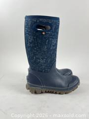 MaxSold Auction: BOGS WOMEN'S WHITEOUT SPARKS WATERPROOF INSULATED BOOTS - Toronto (Ontario, Canada) PARTNER MANAGED Moving Online Auction - Brunswick Avenue