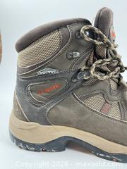 MaxSold Auction: COLUMBIA WATERPROOF MEN'S HIKING BOOTS VIBRAM SOLE MEN'S SIZE 11 - Toronto (Ontario, Canada) PARTNER MANAGED Moving Online Auction - Brunswick Avenue