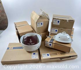 MaxSold Auction: LARGE LOT OF KAISER PORZELLAN PIECES NEW - Toronto (Ontario, Canada) PARTNER MANAGED Moving Online Auction - Brunswick Avenue