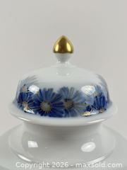 MaxSold Auction: LARGE VINTAGE AK KAISER FLORAL PORCELAIN VASE - Toronto (Ontario, Canada) PARTNER MANAGED Moving Online Auction - Brunswick Avenue