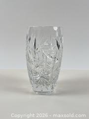 MaxSold Auction: LEADED GLASS CRYSTAL VASE - Toronto (Ontario, Canada) PARTNER MANAGED Moving Online Auction - Brunswick Avenue