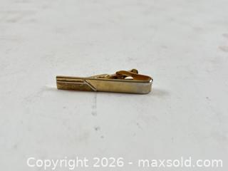 MaxSold Auction: [LOT OF 10] SMALL MEN'S JEWELRY CUFFLINKS, TIE CLIPS, AND RINGS - Toronto (Ontario, Canada) PARTNER MANAGED Moving Online Auction - Brunswick Avenue