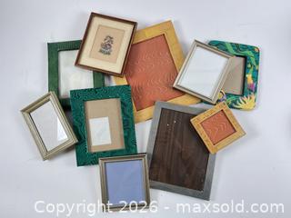 MaxSold Auction: [LOT OF 10] VINTAGE TABLE TOP PICTURE FRAMES - Toronto (Ontario, Canada) PARTNER MANAGED Moving Online Auction - Brunswick Avenue