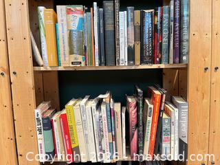 MaxSold Auction: [LOT OF 140+] BOOKSHELF FILLED WITH NOVELS - Toronto (Ontario, Canada) PARTNER MANAGED Moving Online Auction - Brunswick Avenue