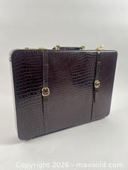 MaxSold Auction: [LOT OF 5] VINTAGE LEATHER FOLIO STYLE BRIEF CASES - Toronto (Ontario, Canada) PARTNER MANAGED Moving Online Auction - Brunswick Avenue