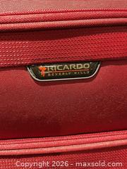 MaxSold Auction: [LOT OF 6] SUITCASES AND LUGGAGE - Toronto (Ontario, Canada) PARTNER MANAGED Moving Online Auction - Brunswick Avenue