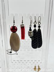 MaxSold Auction: LOT OF EARRINGS ON ACRYLIC DISPLAY STAND - Toronto (Ontario, Canada) PARTNER MANAGED Moving Online Auction - Brunswick Avenue