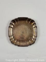 MaxSold Auction: VINTAGE WINDSOR INTERNATIONAL STERLING SERVING PLATE - Toronto (Ontario, Canada) PARTNER MANAGED Moving Online Auction - Brunswick Avenue