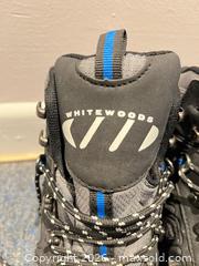 MaxSold Auction: WHITEWOODS WOMEN'S SKI BOOTS - Toronto (Ontario, Canada) PARTNER MANAGED Moving Online Auction - Brunswick Avenue