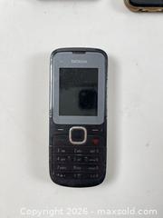 MaxSold Auction: Y2K TECHNOLOGY LOT APPLE, NOKIA, LG COMPUTER AND PHONES - Toronto (Ontario, Canada) PARTNER MANAGED Moving Online Auction - Brunswick Avenue