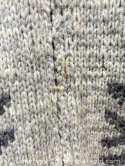 MaxSold Auction: Chunky Cowichan-Style Zipper Cardigan, Approx. L/XL - Delta (British Columbia, Canada) SELLER MANAGED Estate Sale Online Auction -  55b Street