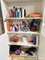 MaxSold Auction: Hair Styling & Salon Supplies Lot — Mixed Small Tools & Bottles - Delta (British Columbia, Canada) SELLER MANAGED Estate Sale Online Auction -  55b Street