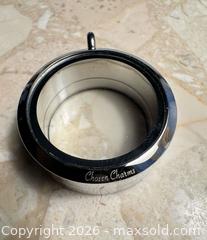 MaxSold Auction: Lot of high quality Stainless Steel Lockets  - London (Ontario, Canada) SELLER MANAGED Downsizing Online Auction - Marconi Boulevard