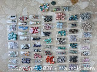 MaxSold Auction: Mixed lot of jewelry making cabochons - London (Ontario, Canada) SELLER MANAGED Downsizing Online Auction - Marconi Boulevard