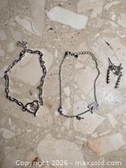 MaxSold Auction: Sterling Silver jewelry settings - London (Ontario, Canada) SELLER MANAGED Downsizing Online Auction - Marconi Boulevard