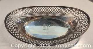 MaxSold Auction: Antique Sterling Silver oval bowl - Mississauga (Ontario, Canada) SELLER MANAGED Downsizing Online Auction - Golden Orchard Drive (CONDO)
